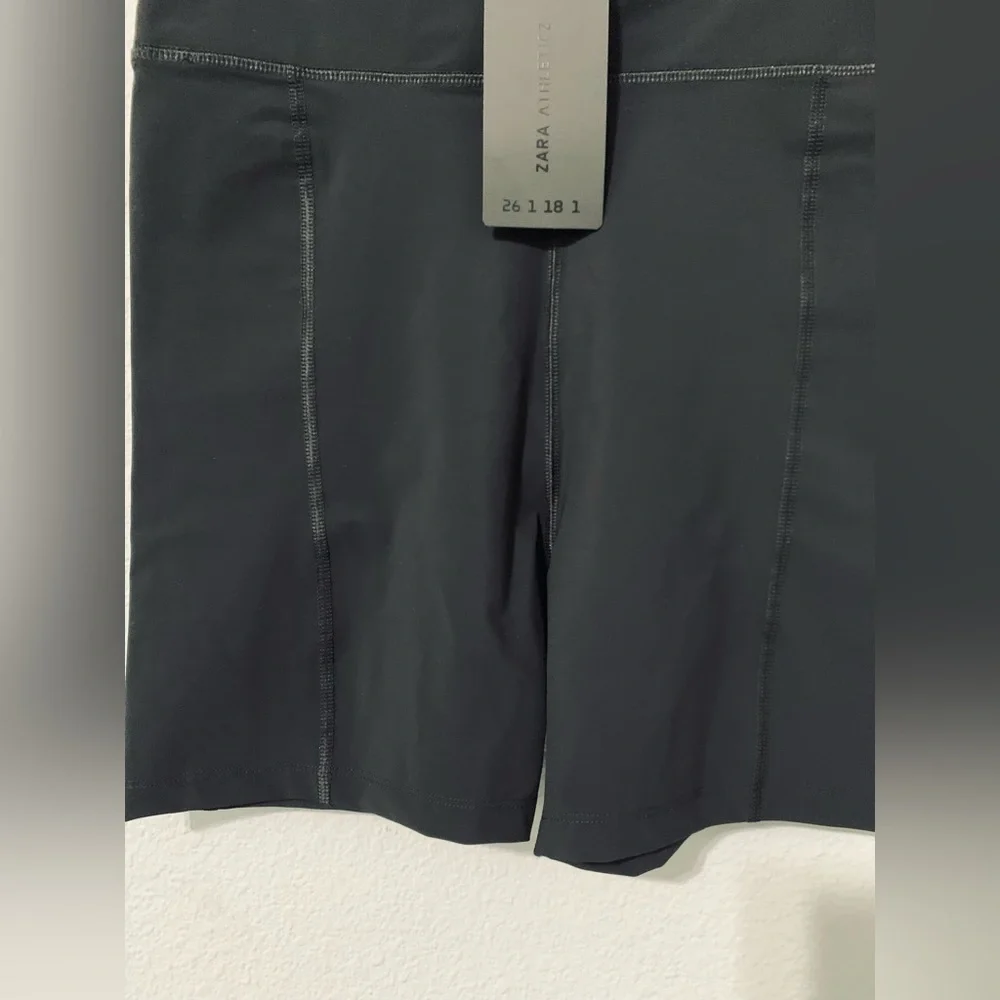 Zara Women Athletic Black Summer Biker Beach Short Size L‎